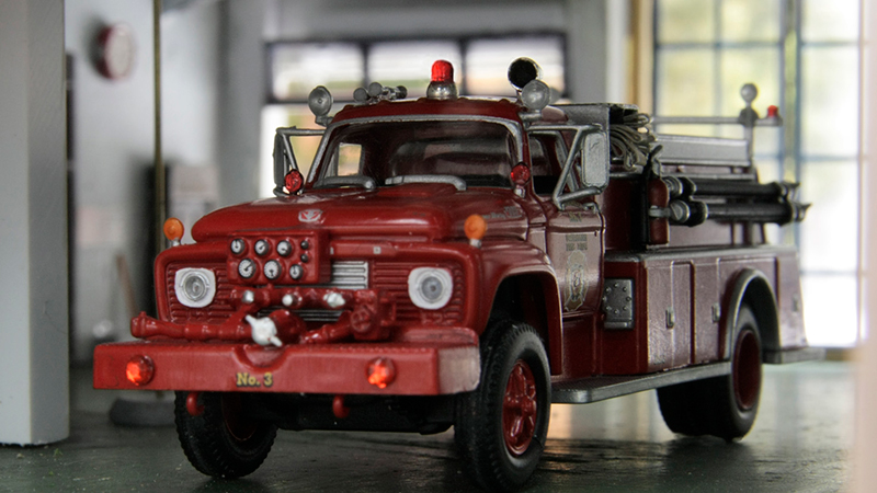 ULRICH 1/87 FORD F750 FIRE TRUCK PUMPER ALL METAL ULRICH COLLECTION KIT 