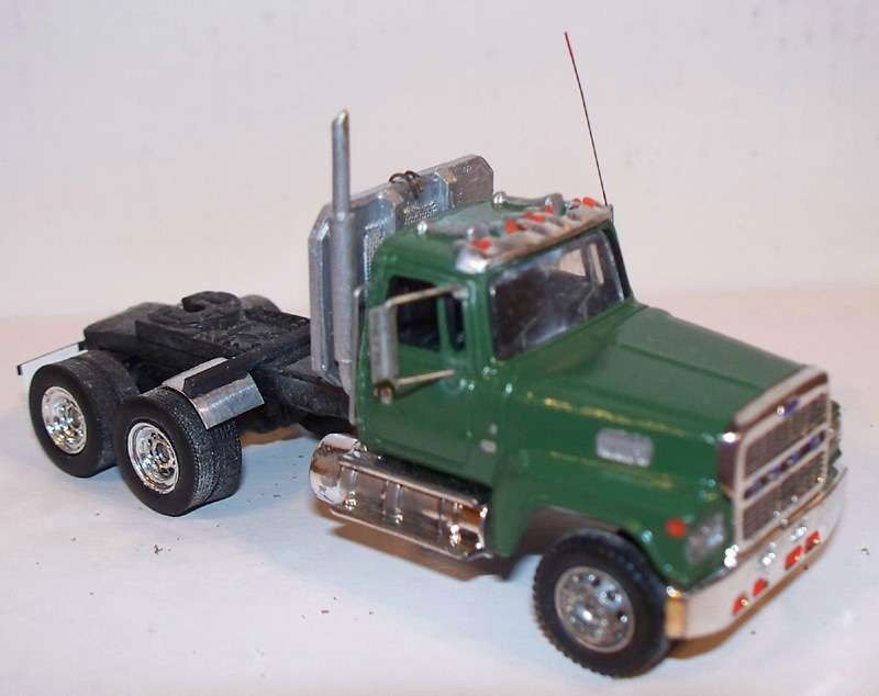Details about   Loblaw Die-cast Ford LT-9000 With Vintage Trailer Limited Edition 